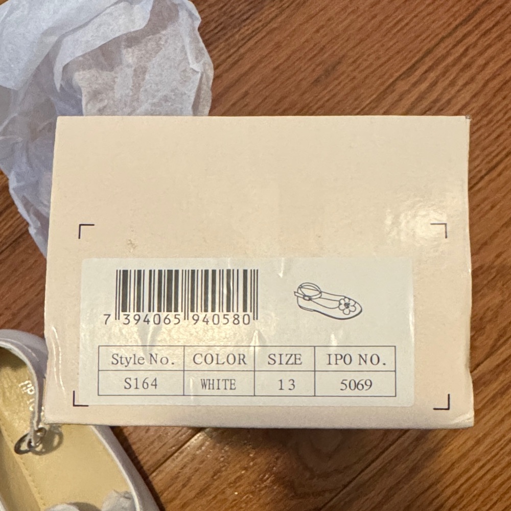 White Dress Shoes for girls size 13 - Picture 6 of 7